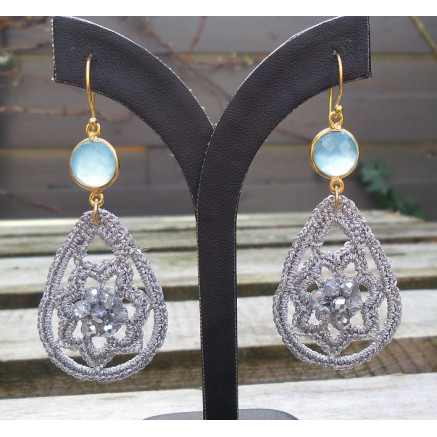 Gilt earrings blue chalcedony and pendant of silk wire