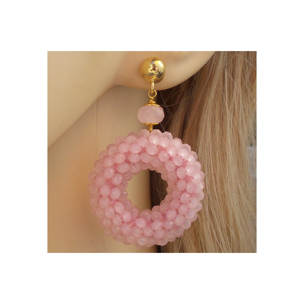 Gilded earrings ring of pink crystals and rose quartz