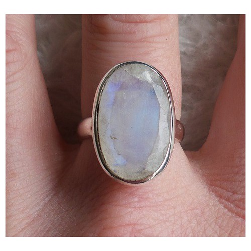 Silver ring with oval facet rainbow moonstone 18 mm