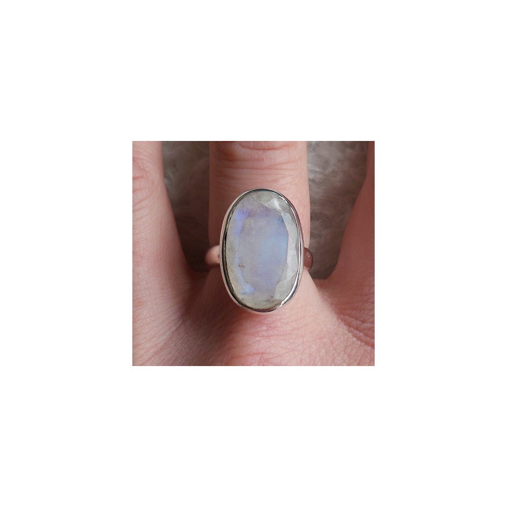 Silver ring with oval facet rainbow moonstone 18 mm