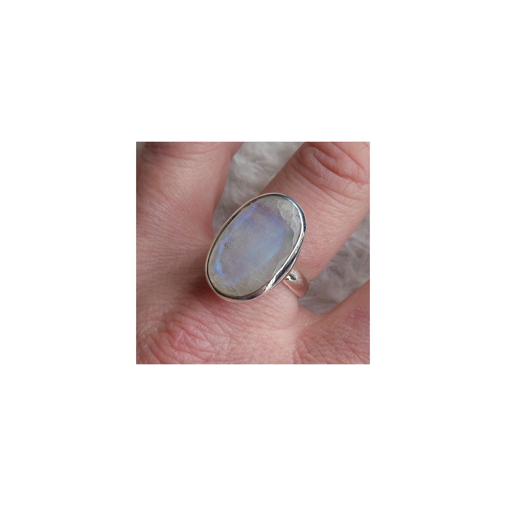 Silver ring with oval facet rainbow moonstone 18 mm