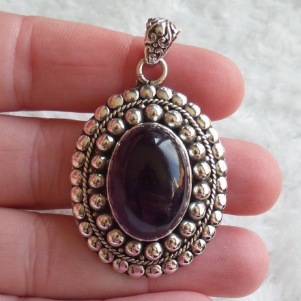 Silver Pendant Ovale Cabochon cut amethyst edited setting