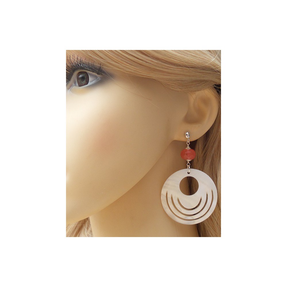 Silver earrings with round mother -of -pearl and cherry quartz