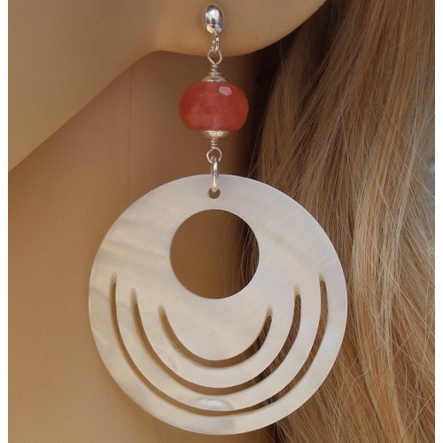 Silver earrings with round mother -of -pearl and cherry quartz