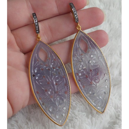 Gilt earrings set with cut chalcedone