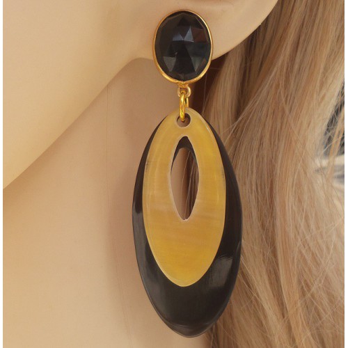 Gilded earrings with oval buffalo horn and Onyx