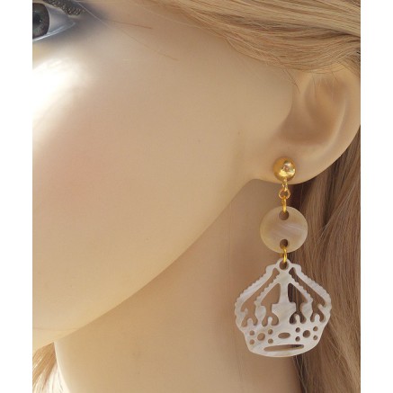 Gilded earrings with crowns of buffalo horn