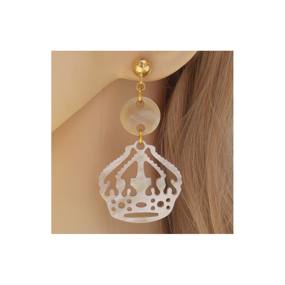 Gilded earrings with crowns of buffalo horn