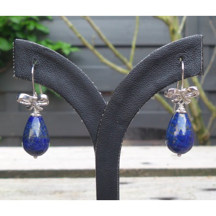 Silver earrings with lapis lazuli