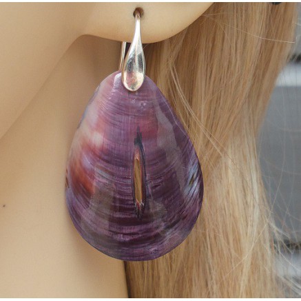 Silver earrings with oyster shell