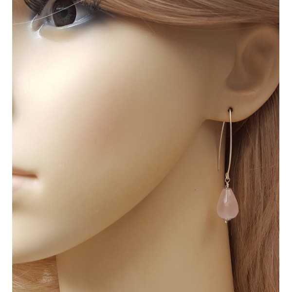 Silver earrings with rose quartz briolet