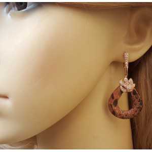 Rose vergoldete Ohrringe aus Schlangenhaut und set mit Zirkonia