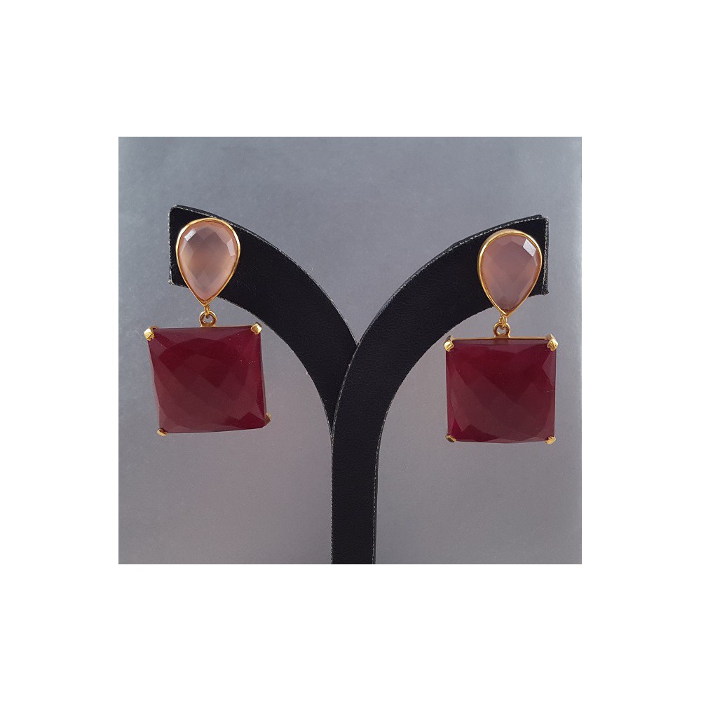 Gold gilded earrings with ruby ​​and pink chalcedone