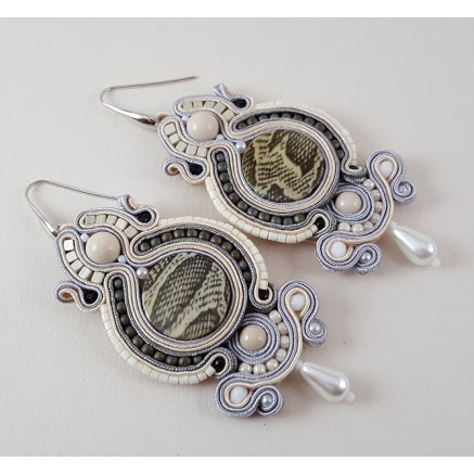 Silver earrings with handmade pendant