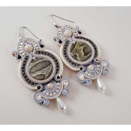 Silver earrings with handmade pendant