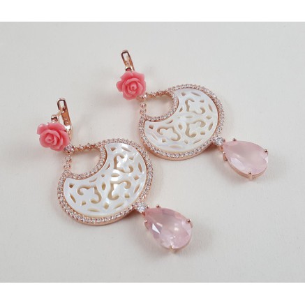 Rosé gilt earrings set with rose quartz, mother -of -pearl and flower