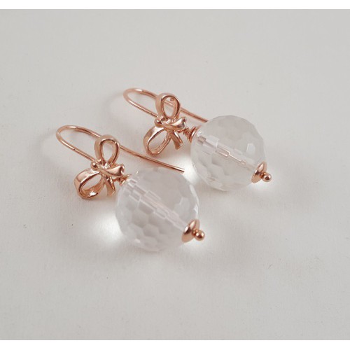 Earrings with round rock crystal