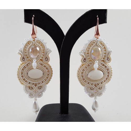 Rosé gilt earrings with handmade pendant