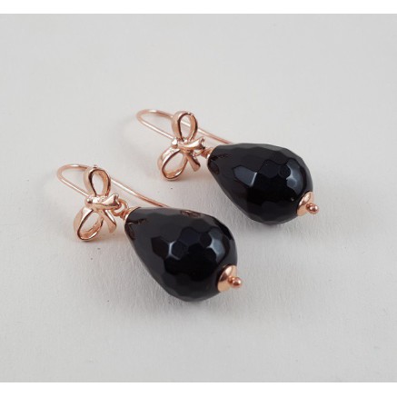 Earrings with black onyx briolet