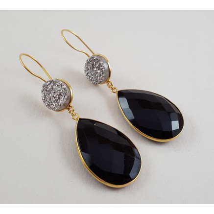 Gold vergoldete Ohrringe mit schwarzen Onyx und druzy Titanuim