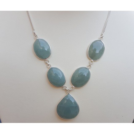 Silver necklace set with Cabochon cut aquamarine