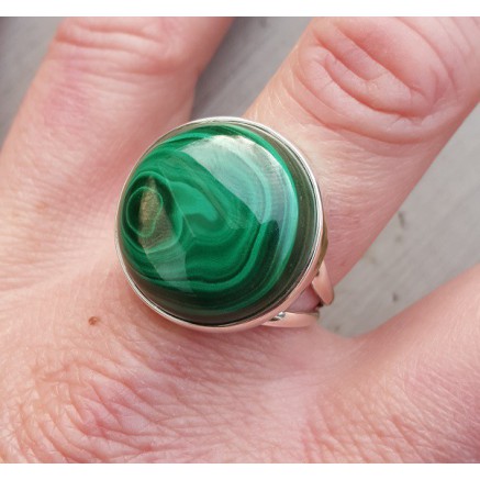 Silver ring set with round malachite 19.3 mm