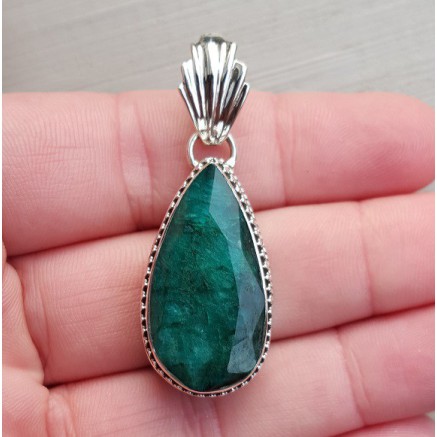 Silver pendant drop -shaped Emerald put in edited setting