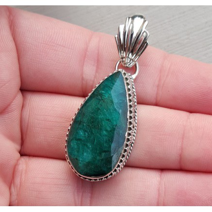 Silver pendant drop -shaped Emerald put in edited setting