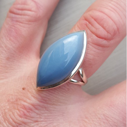 Silver ring set with Marquise Blue Opaal 18.5 mm