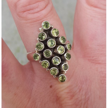 Silver ring set with peridot size 19 mm