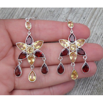 Silver earrings set flowers with grenade and citrine