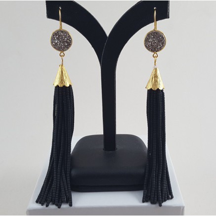 Gilt tassel earrings of black stones and druzy titanium