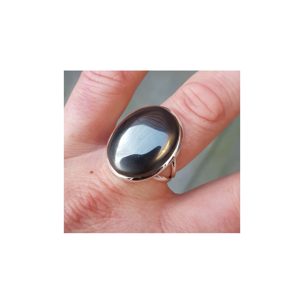 Silver ring set with hematite 18 mm