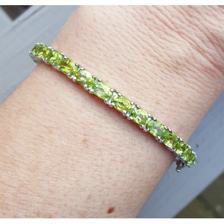 Silver bracelet / bangle with Peridot