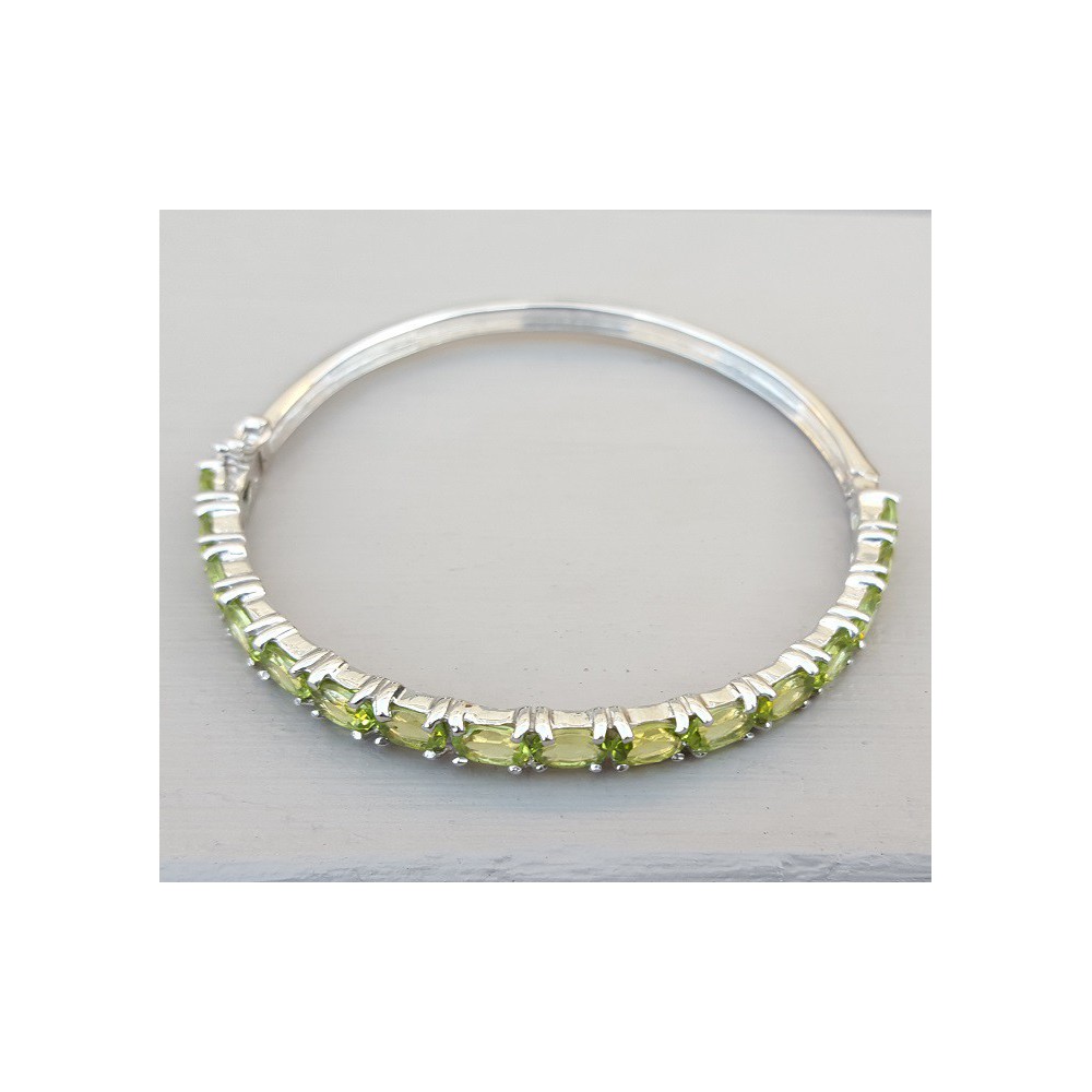 Silver bracelet / bangle with Peridot