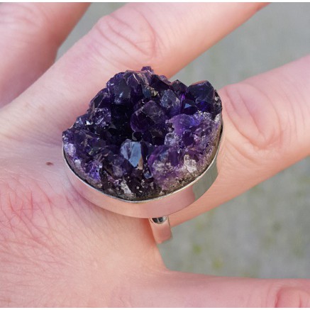 Silver ring set with rough amethyst 20.5 mm