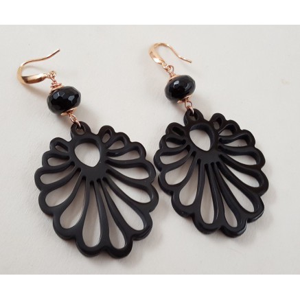 Earrings with black onyx and cut black buffalo horn