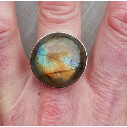 Silver ring set with round Cabochon Labradorite 17.7 mm