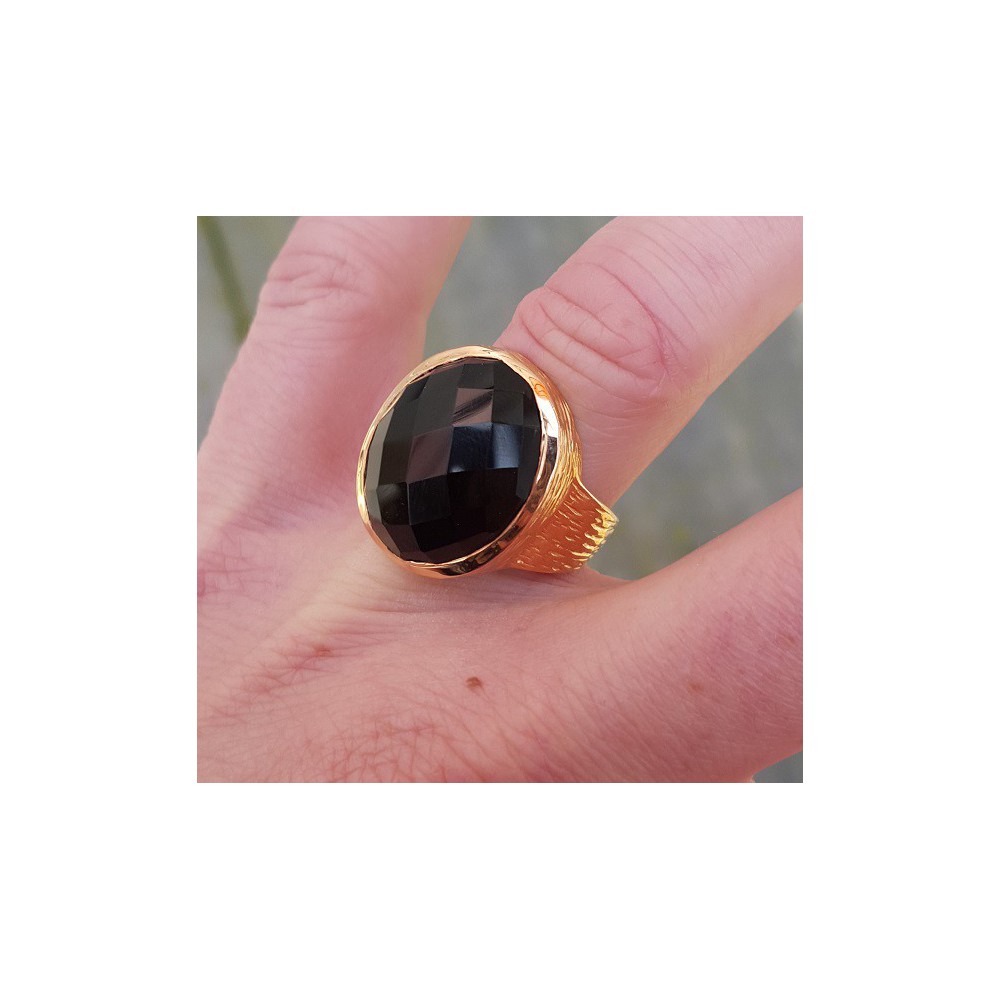 Rosé gilt ring set with black onyx 17 mm