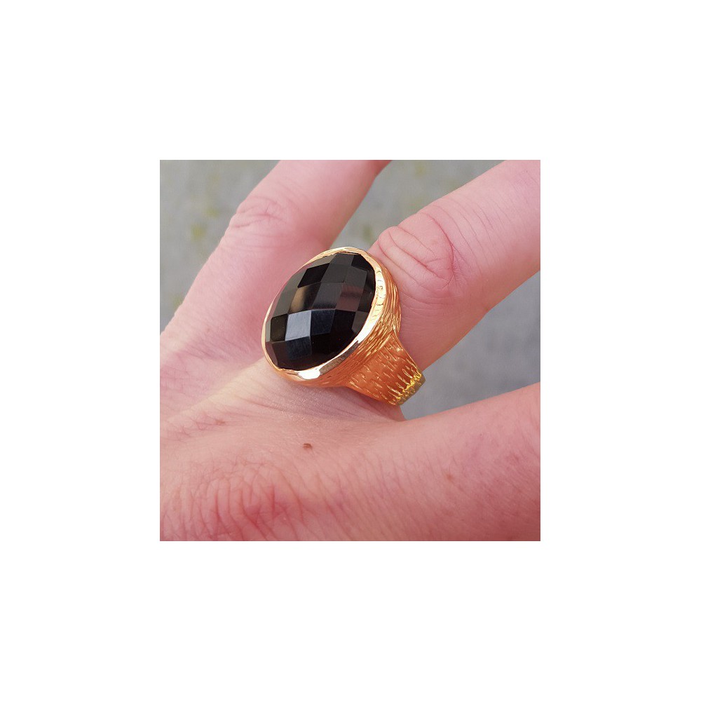 Rosé gilt ring set with black onyx 17 mm