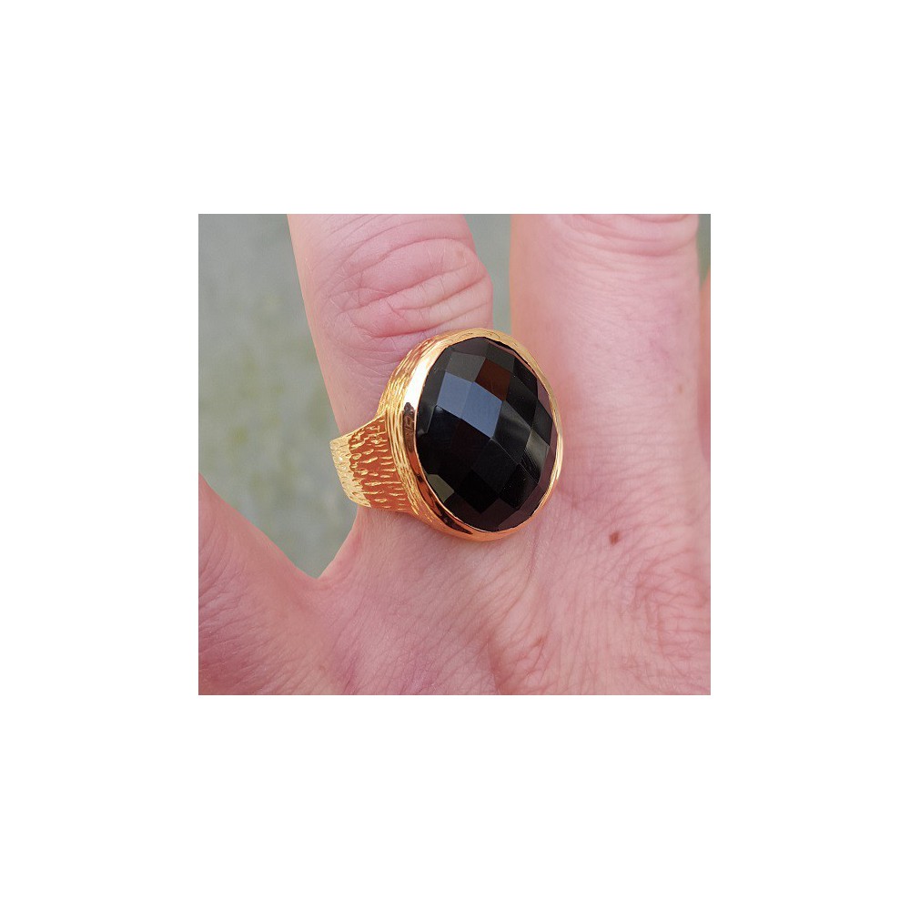 Rosé gilt ring set with black onyx 17 mm